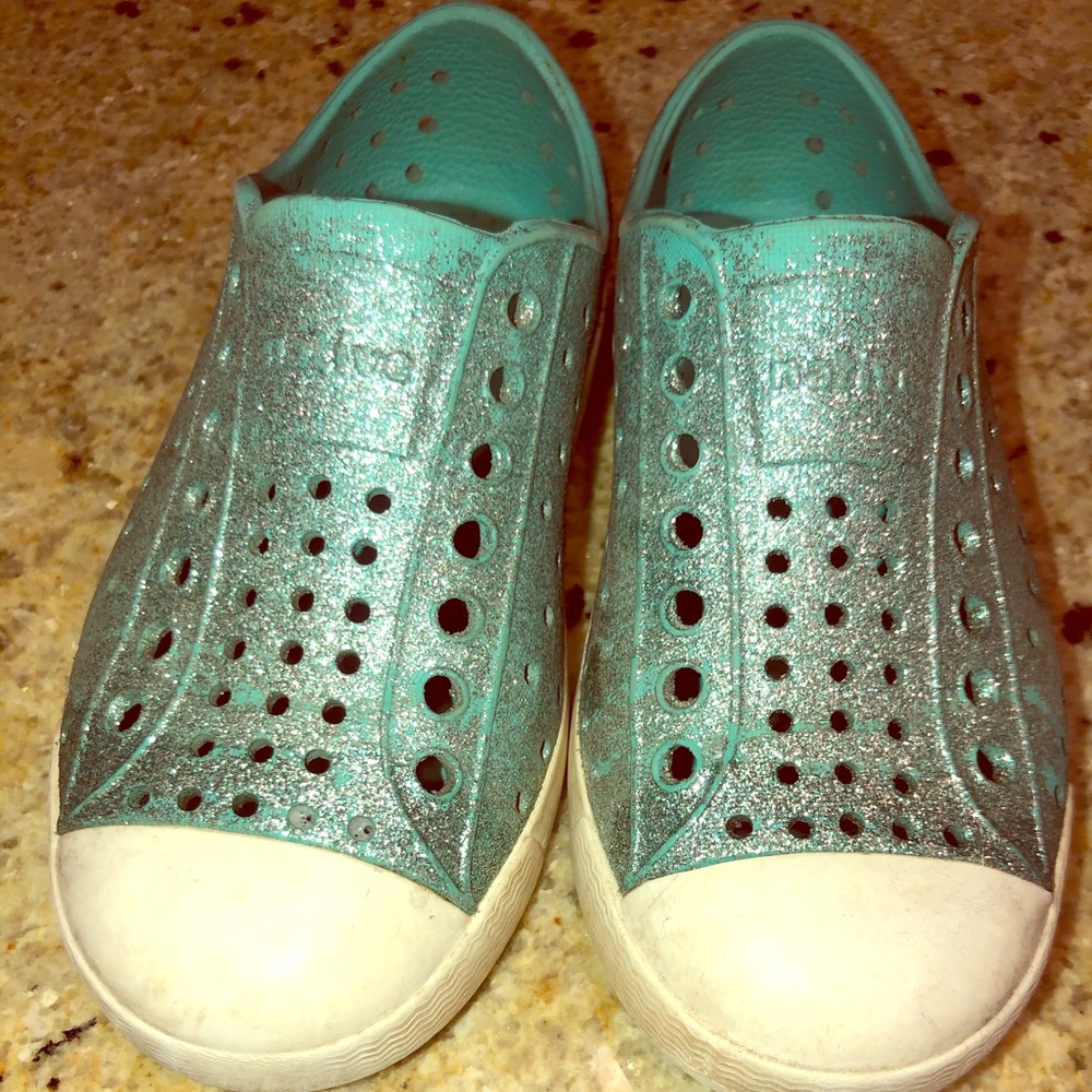 Sparkly blue Natives!